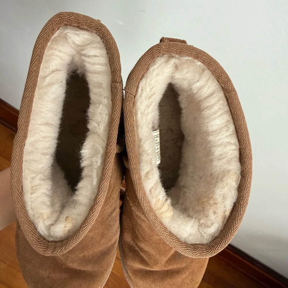 UGG Classic Mini II Graphic Logo Boots Chestnut Shearling Suede Size 7